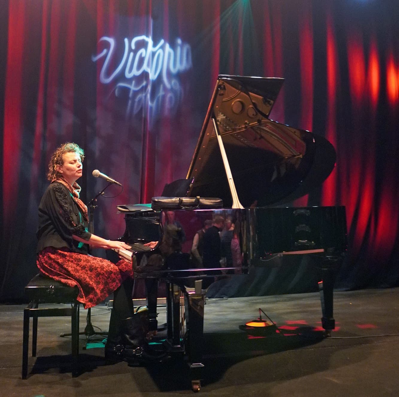 Lunchkonsert: Malin Carlberg (sång & piano)